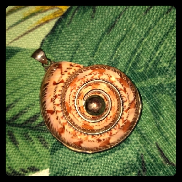 Jewelry - Shell Pendant Jewelry - Shell Pendant